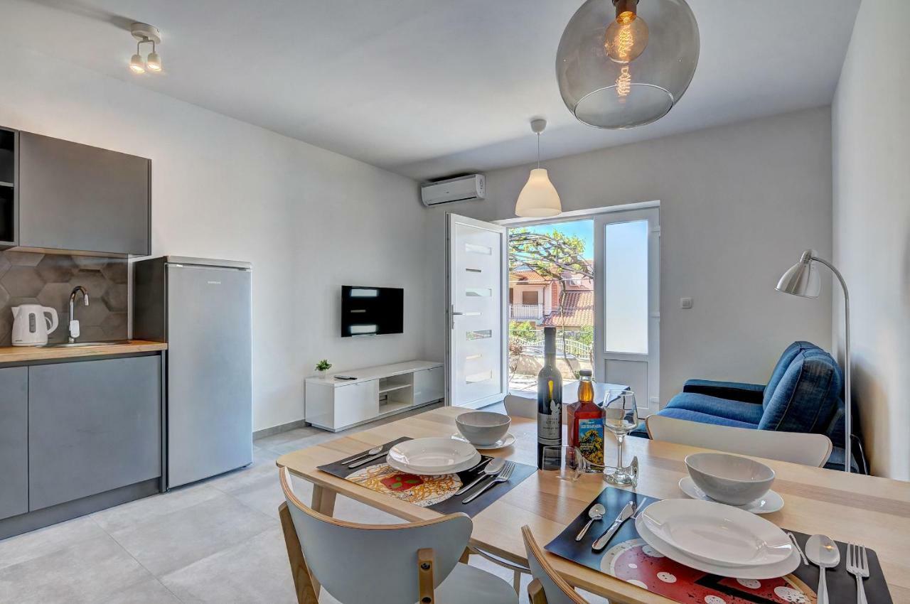 Apartman D Pula Exteriör bild