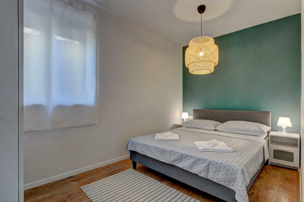 Apartman D Pula Exteriör bild